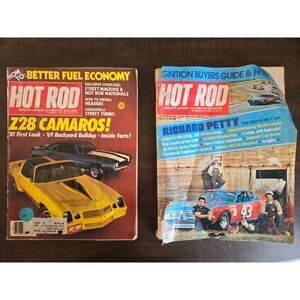 HOT ROD Vintage Magazines Lot of 2 Apr 1975 Richard Petty & Sept 1980 Z28 Camaro